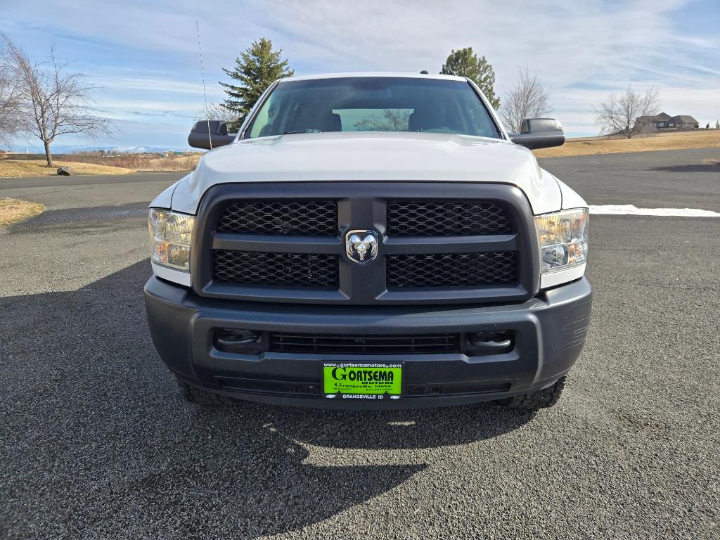 2016 Ram 3500 Tradesman photo 2