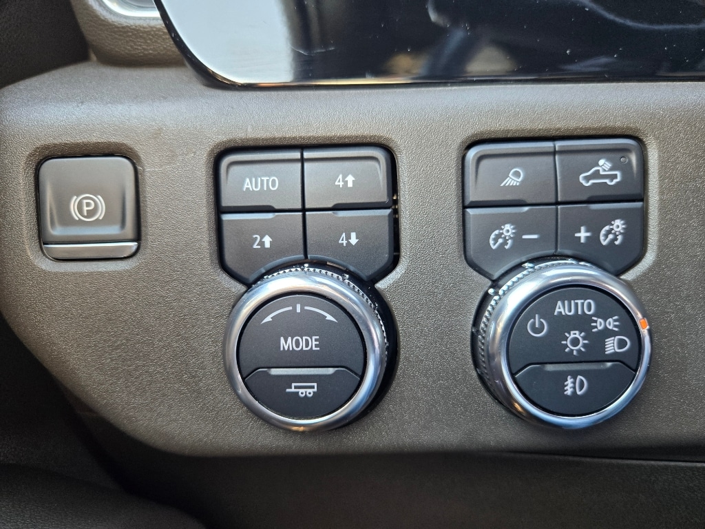 2024 GMC Sierra 3500HD SLT - Photo 15