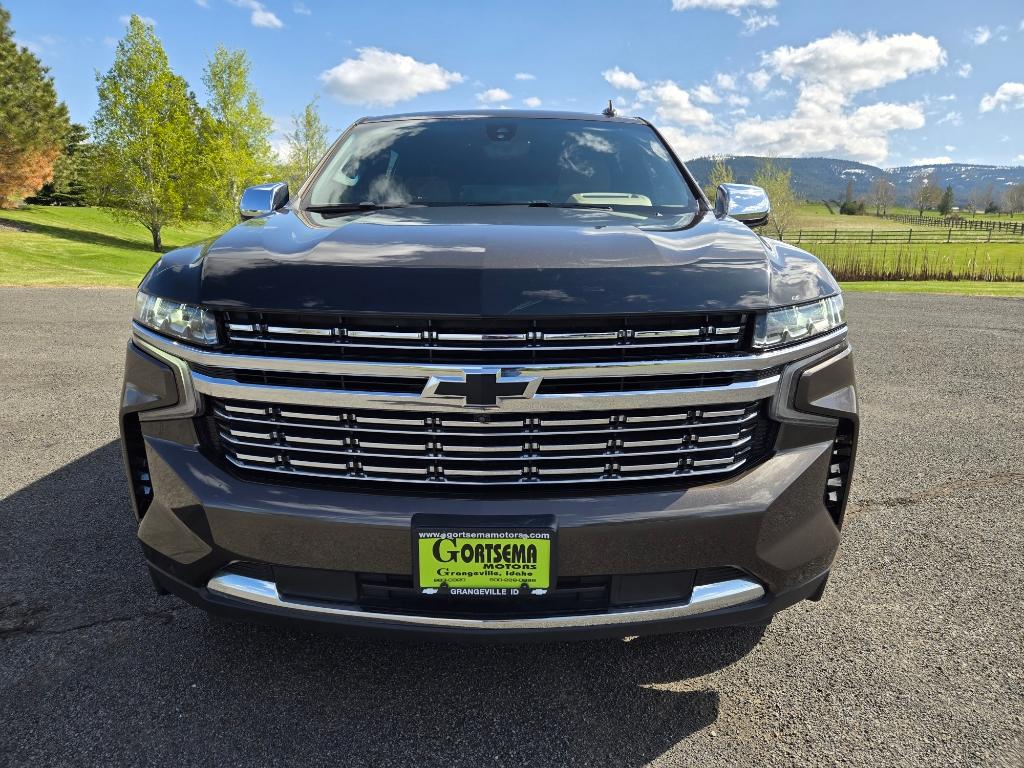 2021 Chevrolet Suburban Premier photo 2