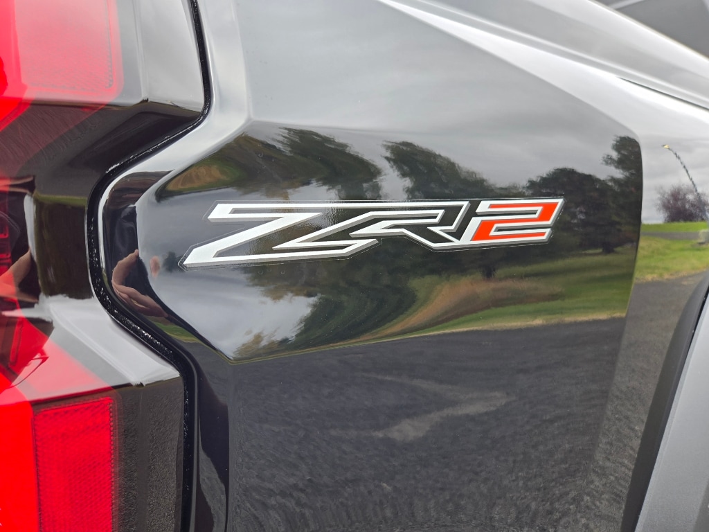2026 Chevrolet Colorado ZR2 - Photo 6