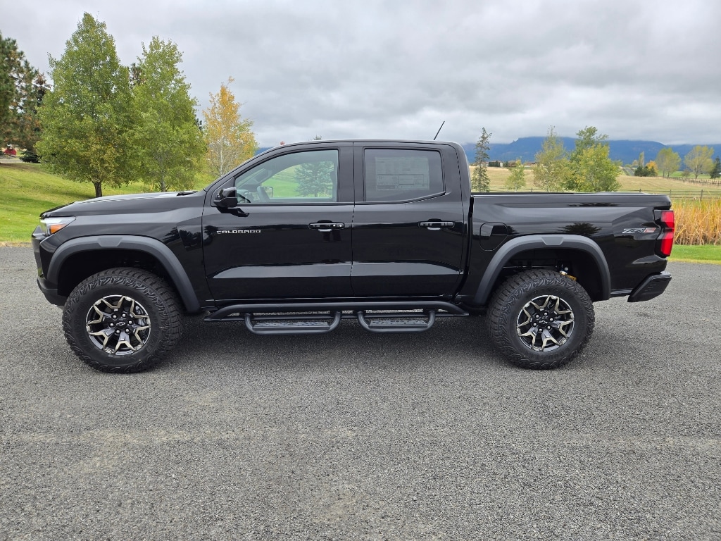 2026 Chevrolet Colorado ZR2 - Photo 11