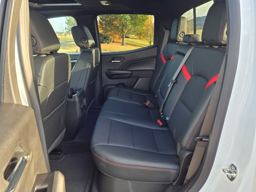 2026 Chevrolet Colorado Z71 - Photo 24
