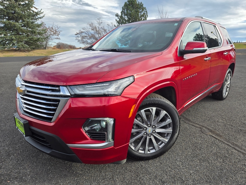 Used 2023 Chevrolet Traverse Premier SUV