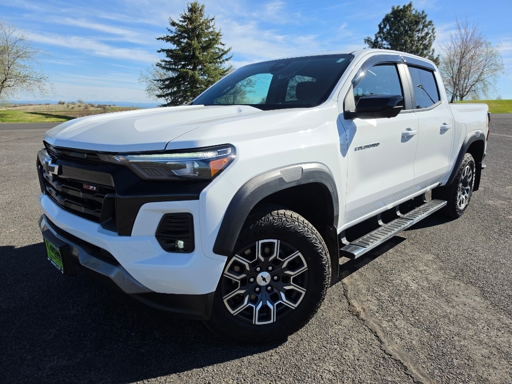 2024 Chevrolet Colorado 4WD Z71 Crew Cab Short Box's photo