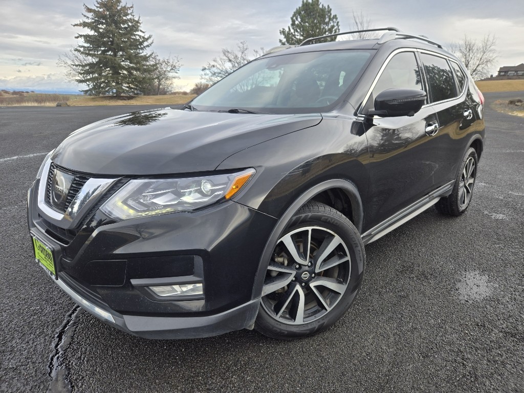 2017 Nissan Rogue SL's photo
