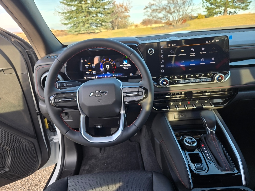 2026 Chevrolet Colorado Z71 - Photo 12