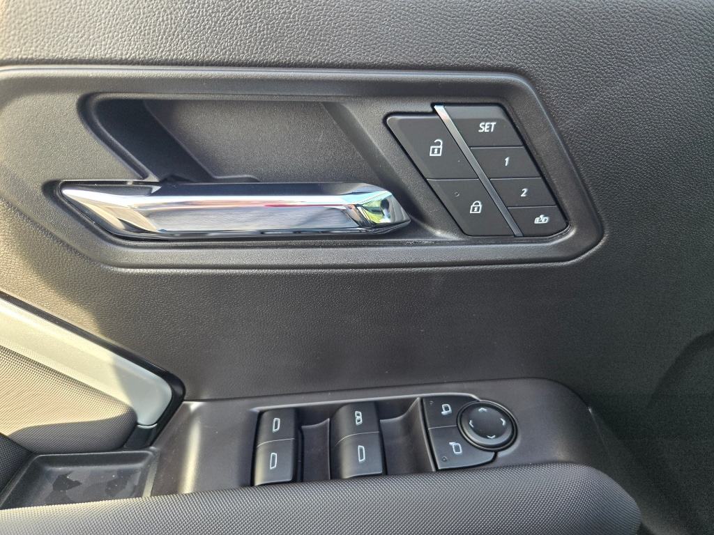 2026 Chevrolet Colorado Z71 - Photo 10