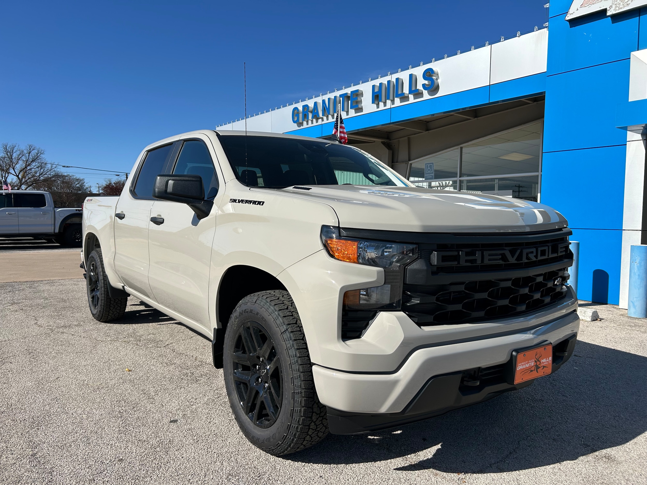 2026 Chevrolet Silverado 1500 Custom's photo