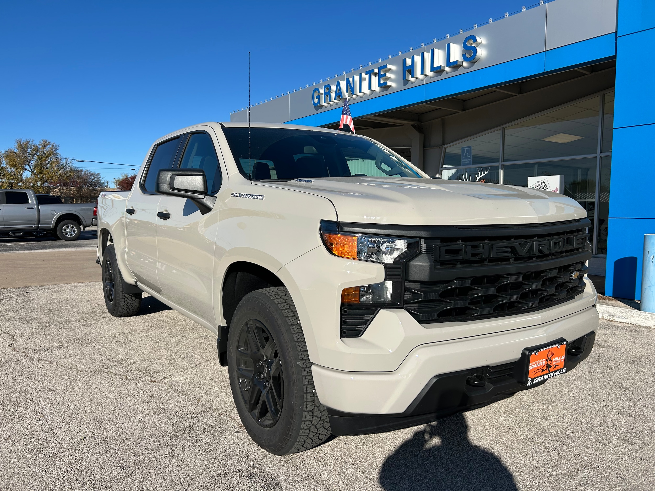 2026 Chevrolet Silverado 1500 Custom's photo