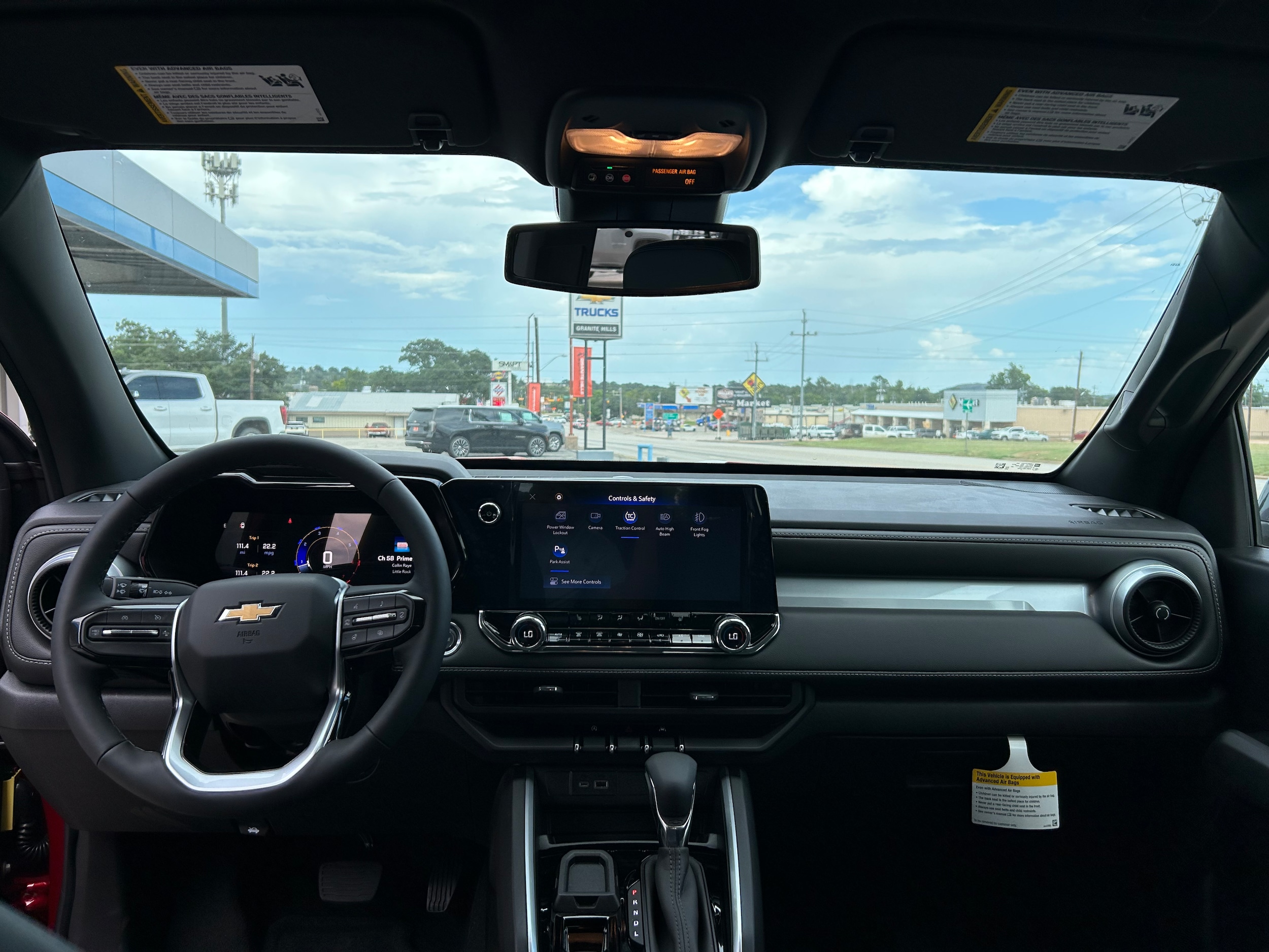 2025 Chevrolet Colorado LT - Photo 21