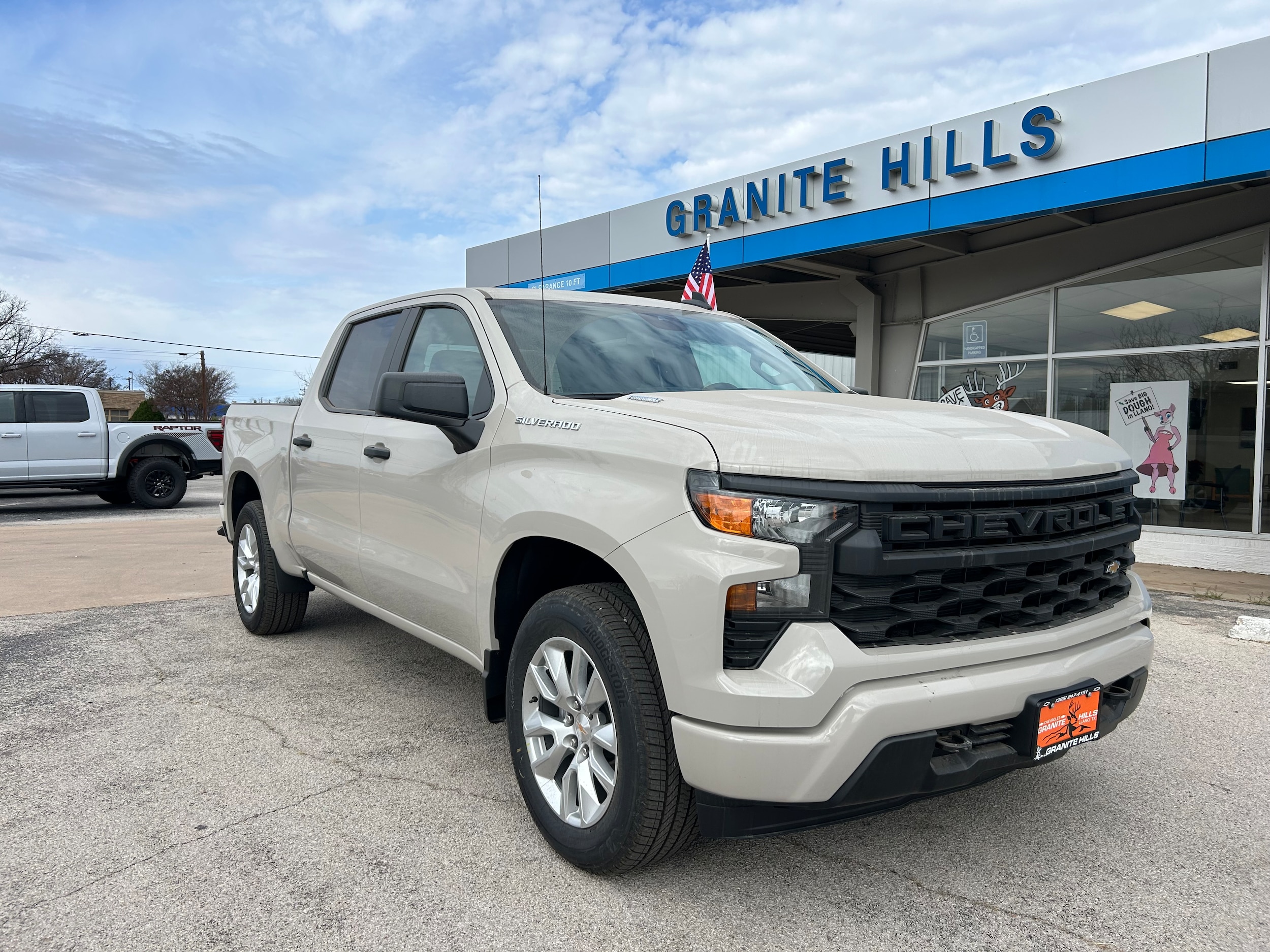 2026 Chevrolet Silverado Base's photo