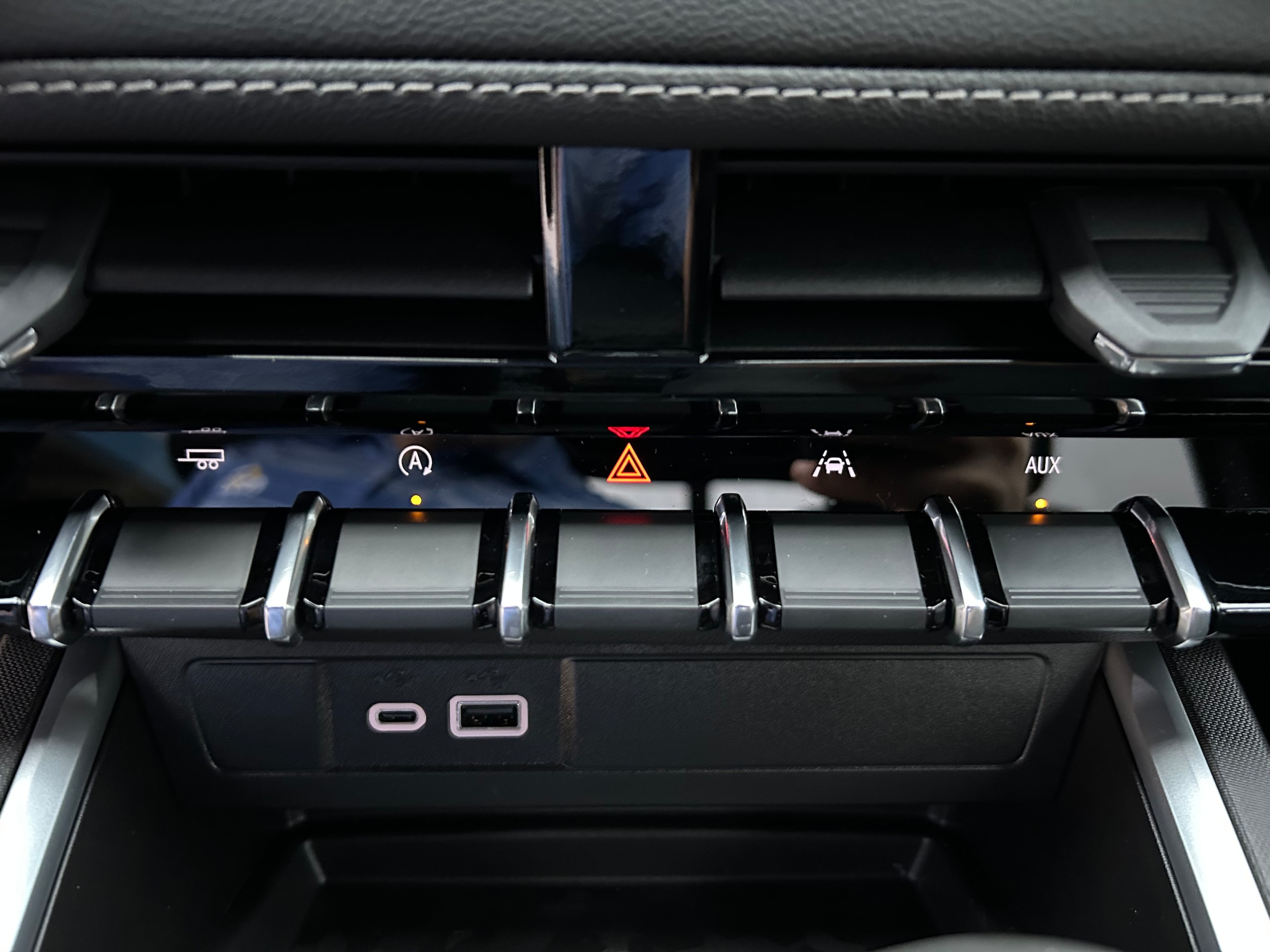 2026 Chevrolet Colorado LT - Photo 17