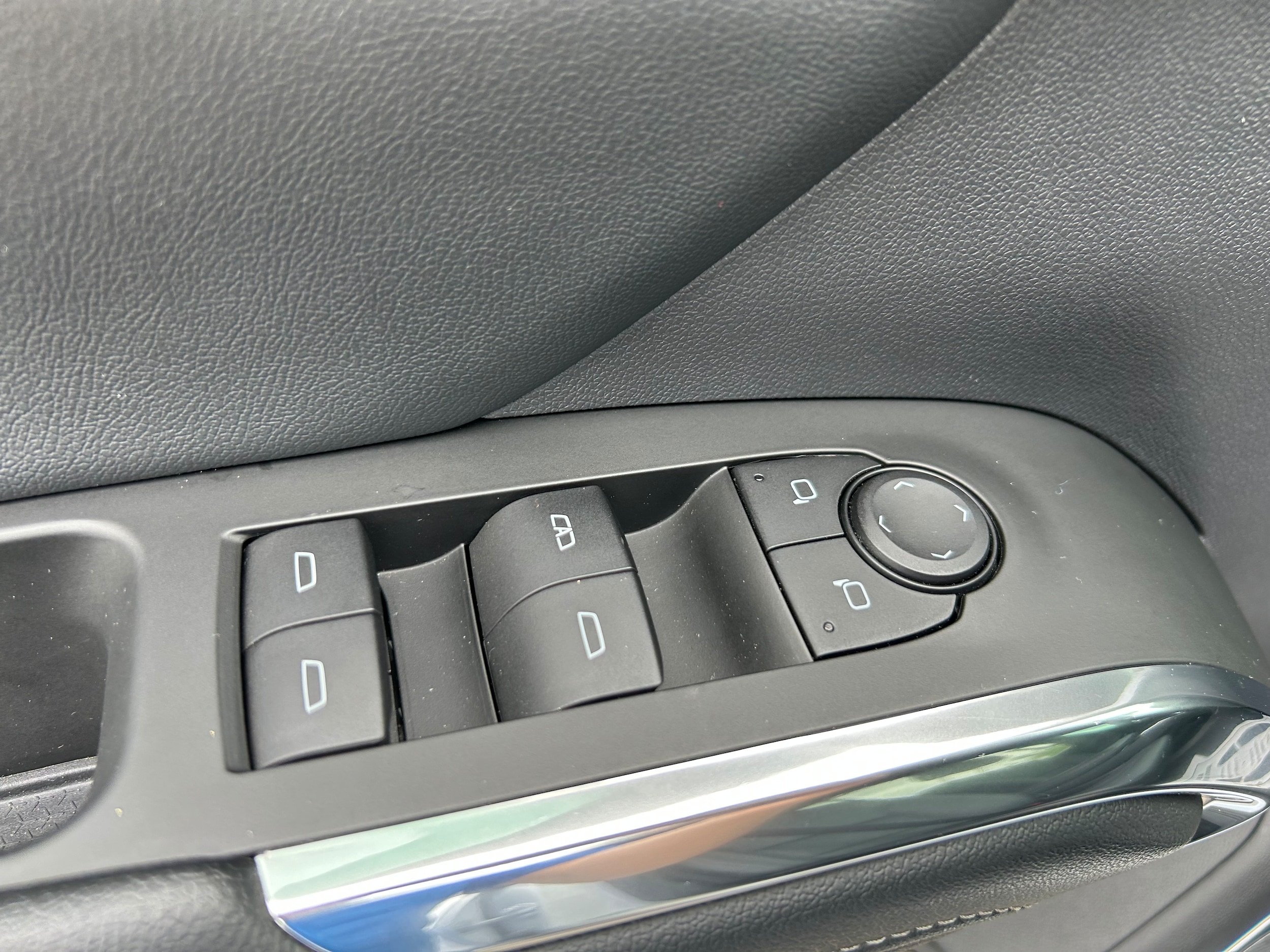 2024 Chevrolet Traverse 1LT - Photo 14