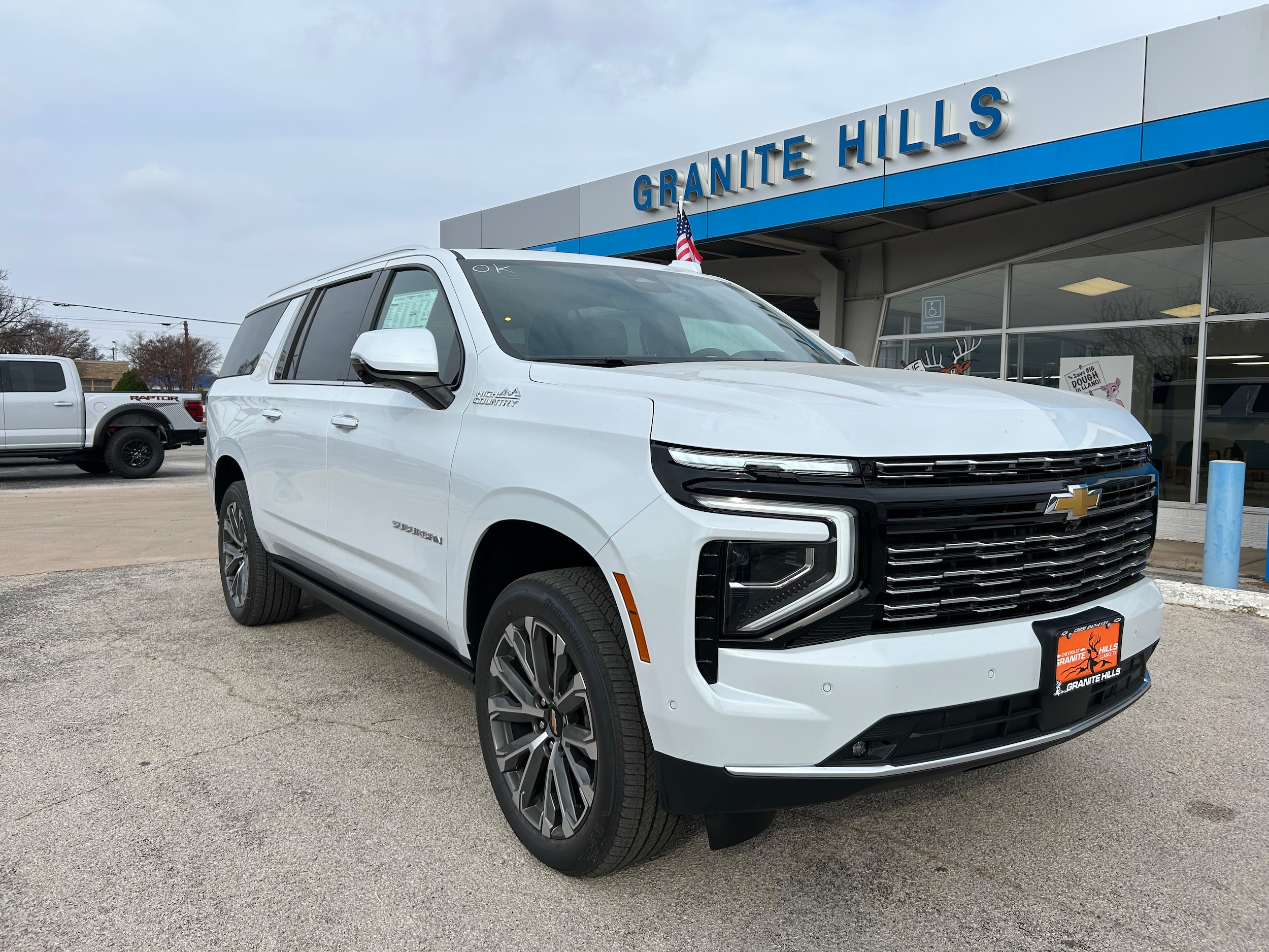 2026 Chevrolet Suburban High Country's photo