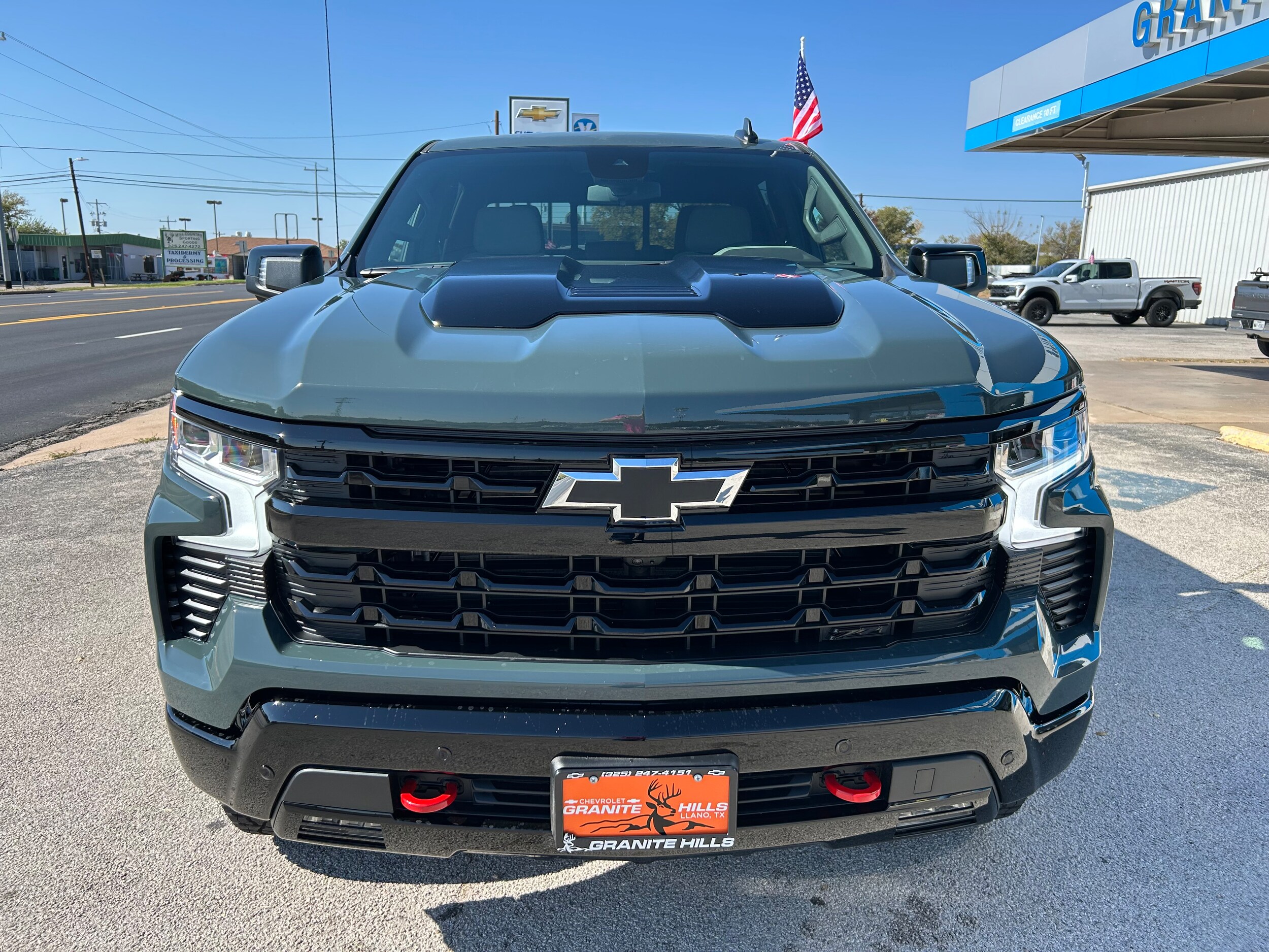 2026 Chevrolet Silverado 1500 LT Trail Boss photo 2