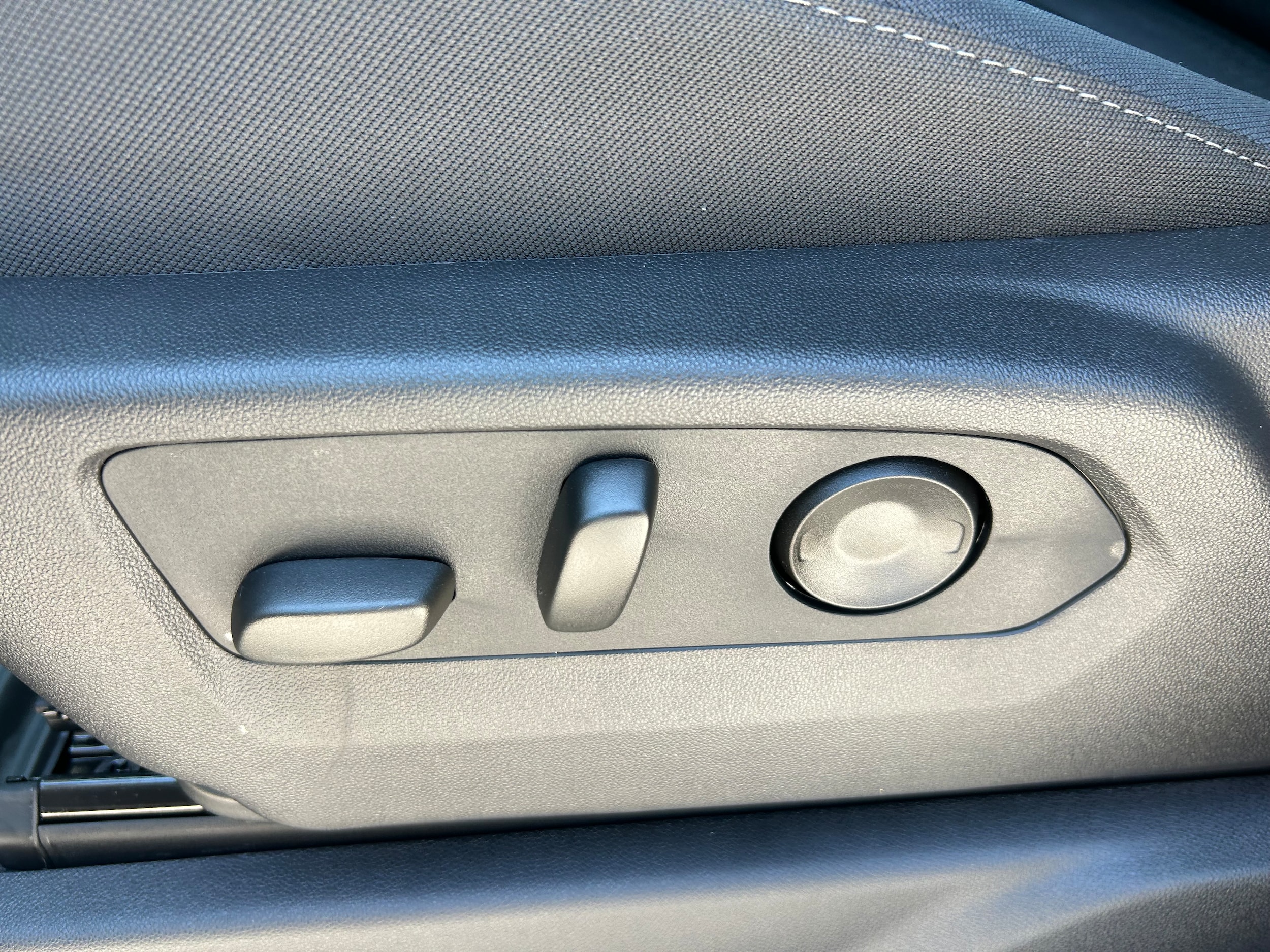 2026 Chevrolet Silverado 1500 Custom - Photo 14