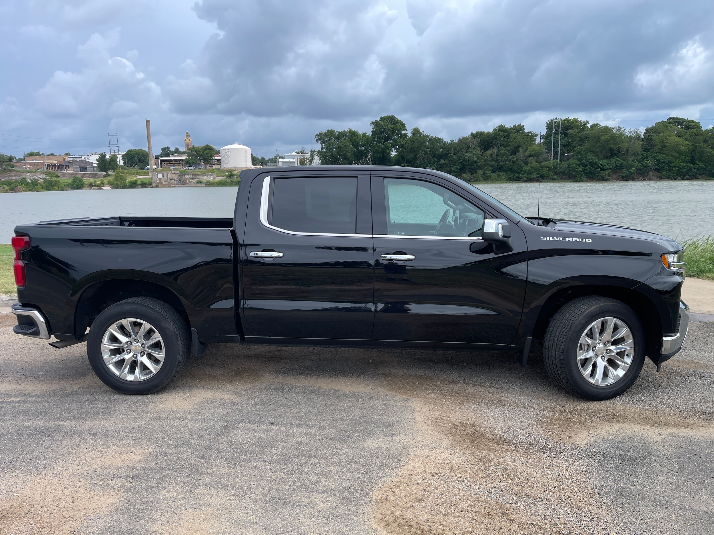 Used 2021 Chevrolet Silverado 1500 LTZ with VIN 3GCPWEED4MG240837 for sale in Llano, TX