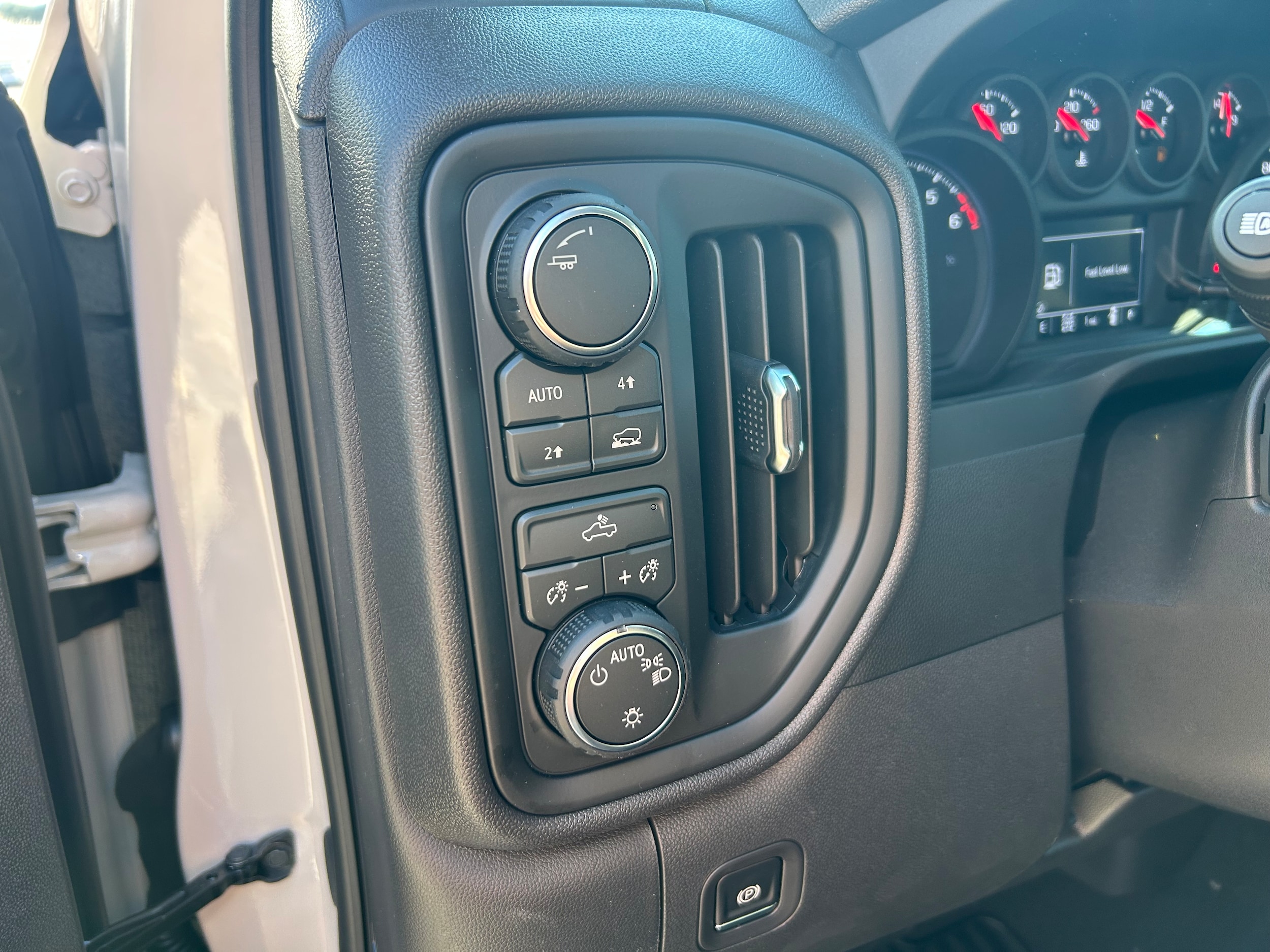 2026 Chevrolet Silverado 1500 Custom - Photo 16