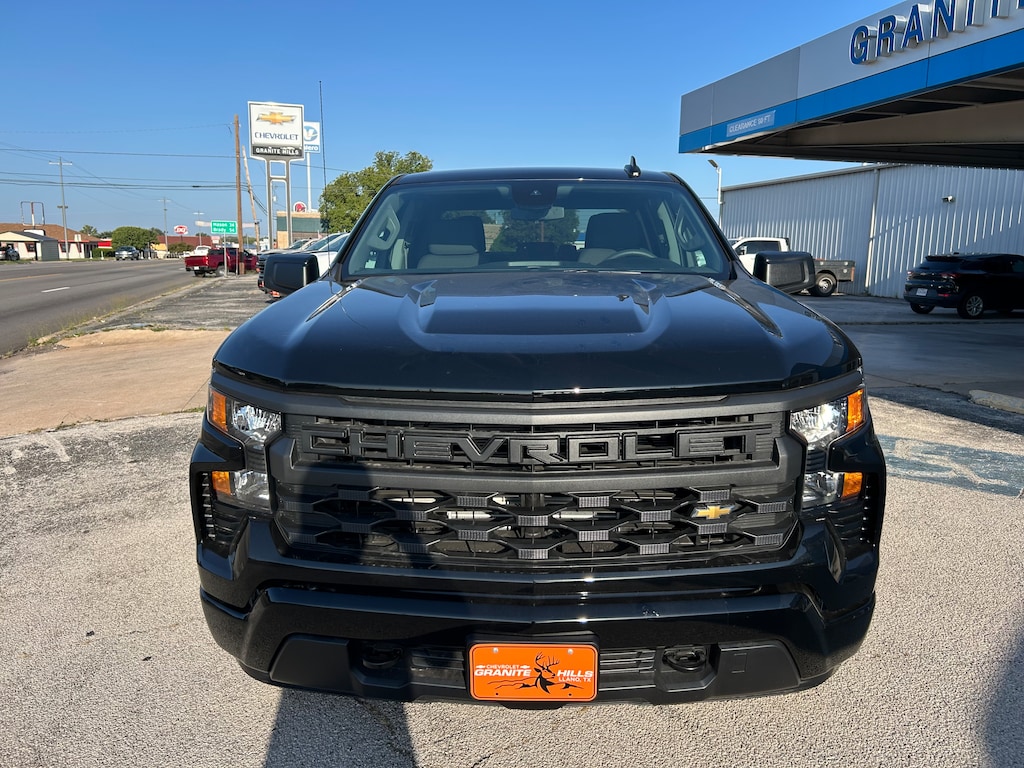 New 2026 Chevrolet Silverado 1500 Custom Truck