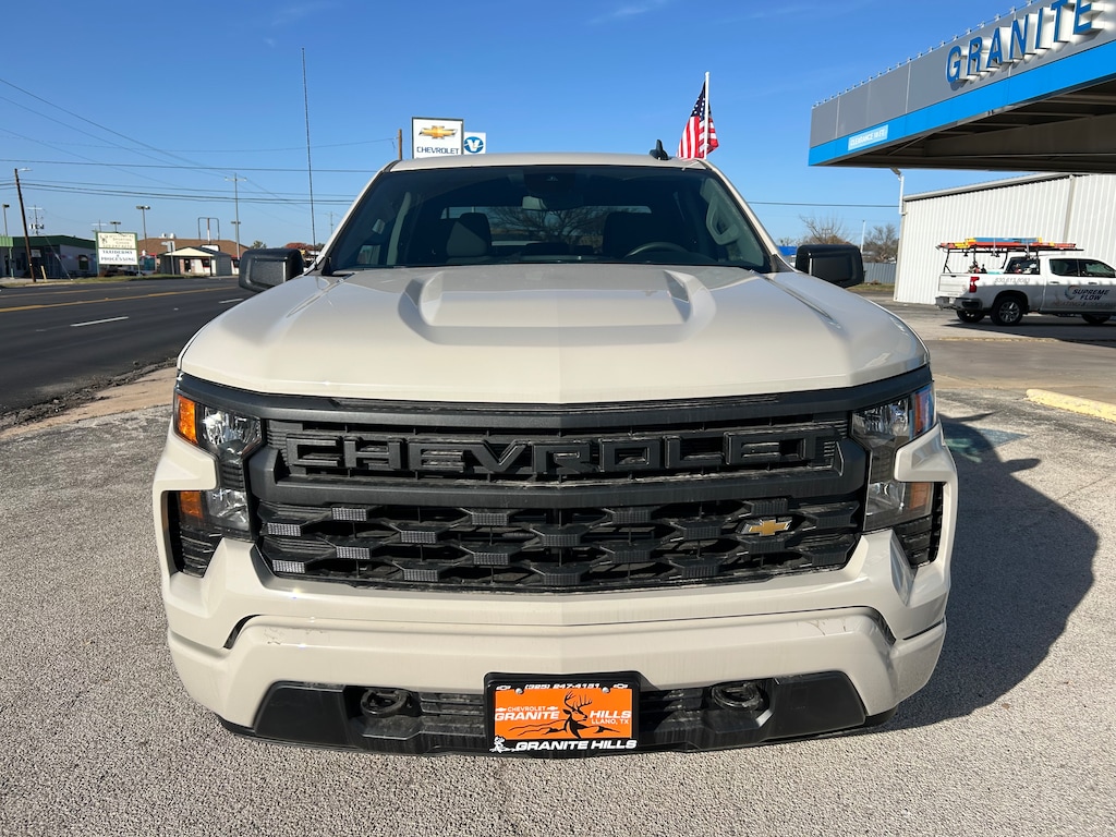 New 2026 Chevrolet Silverado 1500 Custom Truck