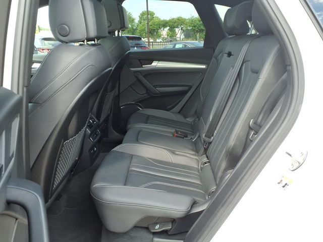 2025 Audi Q5 Premium - Photo 18