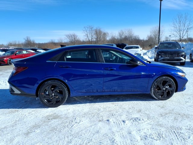 KMHLS4DG5TU145985