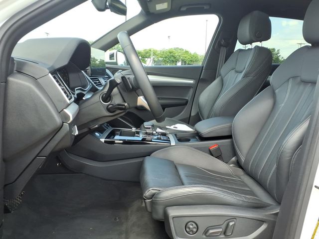 2025 Audi Q5 Premium - Photo 17