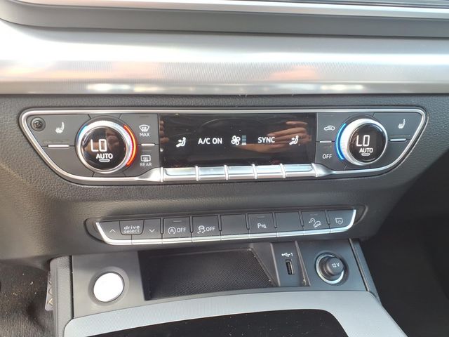 2025 Audi Q5 Premium - Photo 9