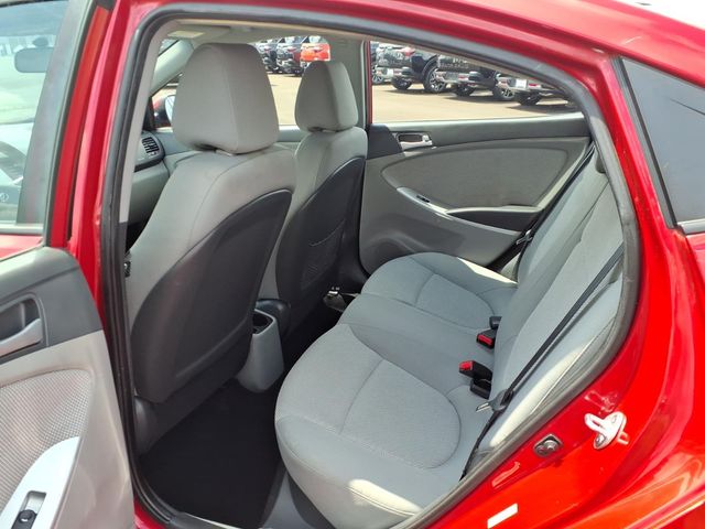 2013 Hyundai Accent GLS - Photo 5