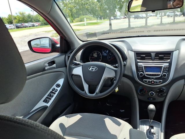 2013 Hyundai Accent GLS - Photo 8