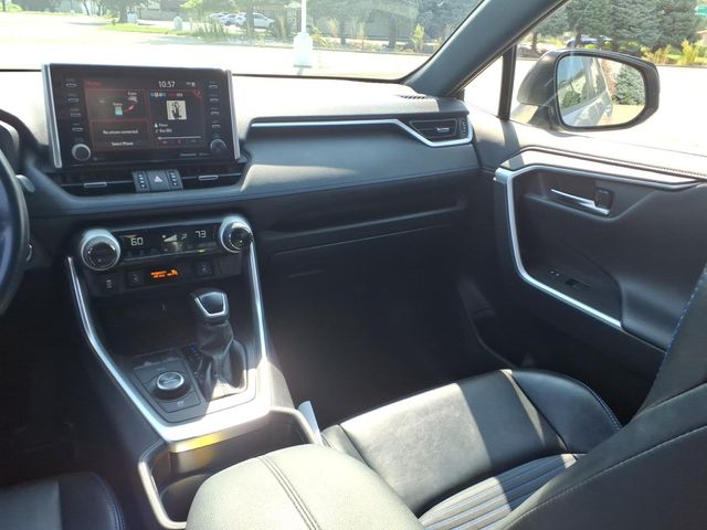 2020 Toyota RAV4 XSE - Photo 8
