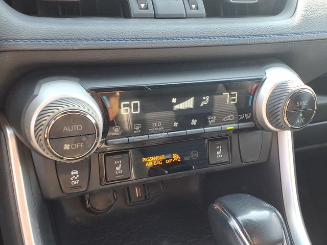 2020 Toyota RAV4 XSE - Photo 13