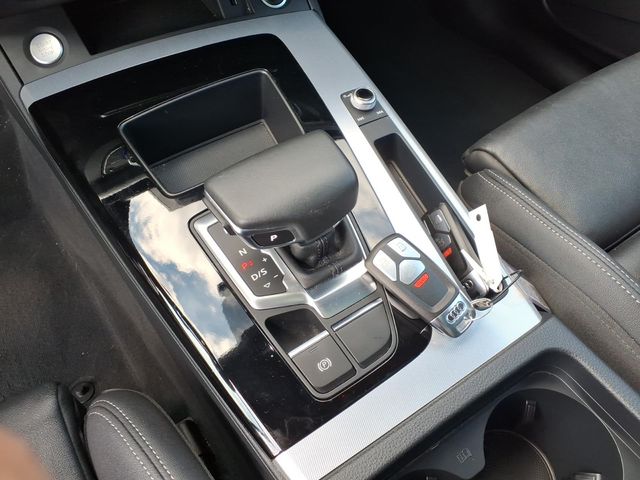 2025 Audi Q5 Premium - Photo 10