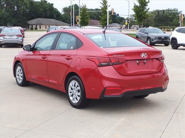 Used 2021 Hyundai Accent SE with VIN 3KPC24A62ME138928 for sale in Springfield, IL