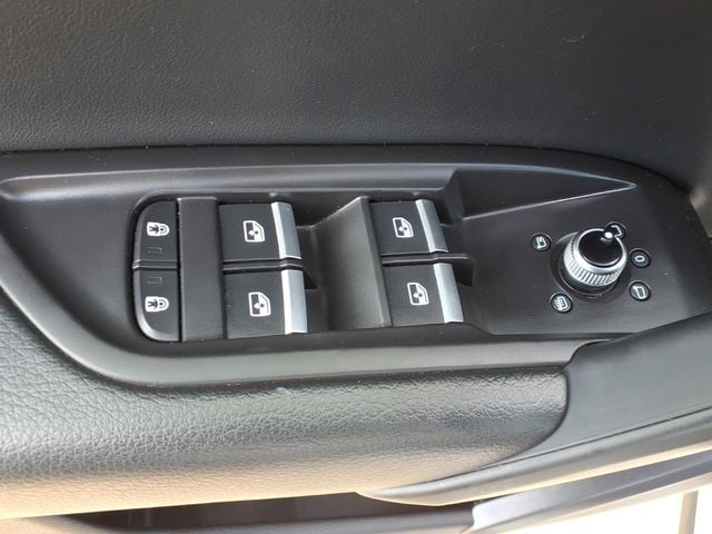 2025 Audi Q5 Premium - Photo 15