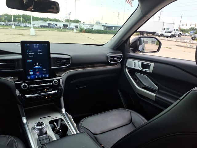 2023 Ford Explorer Limited - Photo 8