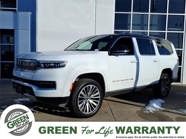 2024 Jeep Grand Wagoneer L Series III's photo