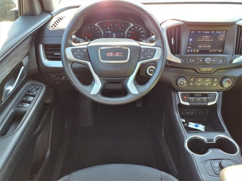 Used 2024 GMC Terrain SLE SUV
