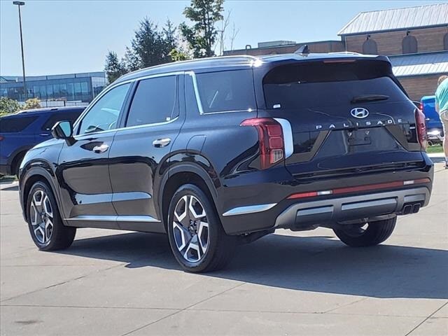 Used 2024 Hyundai Palisade Limited with VIN KM8R5DGE4RU725751 for sale in Springfield, IL