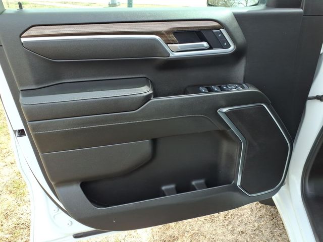 2025 Chevrolet Silverado 1500 LT - Photo 11