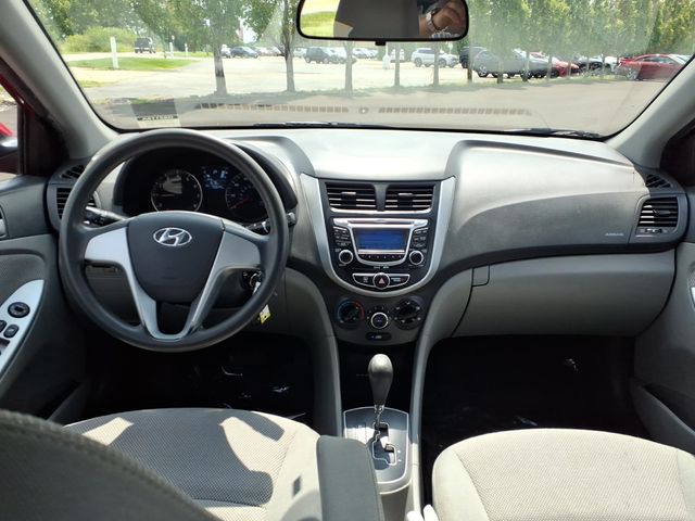 2013 Hyundai Accent GLS - Photo 6