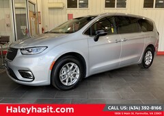 2026 Chrysler Pacifica Select Van Passenger Van