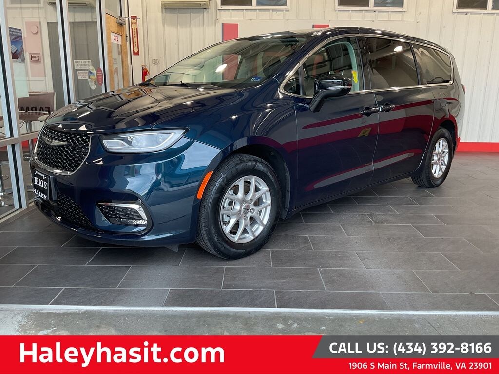 Used 2024 Chrysler Pacifica Touring L Van Passenger Van