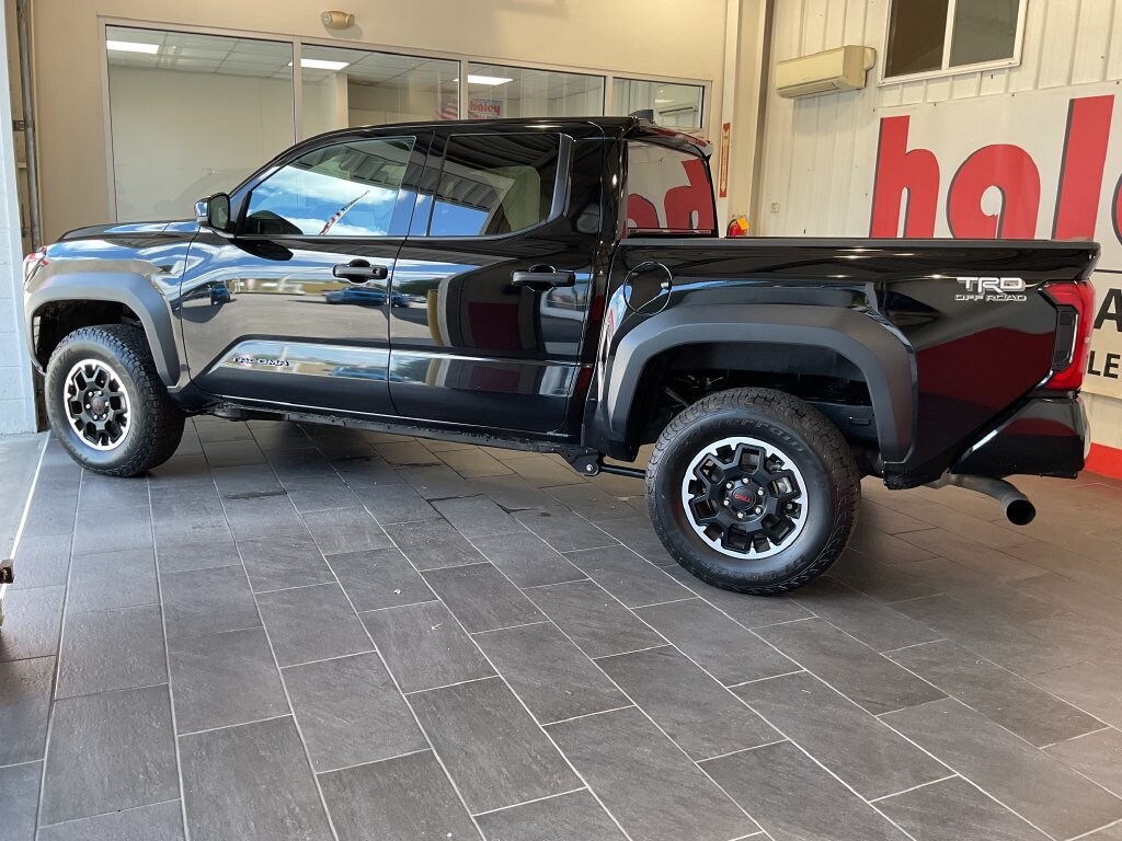 Used 2025 Toyota Tacoma TRD Off-Road Truck Double Cab