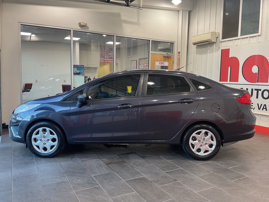 Used 2012 Ford Fiesta SE Sedan
