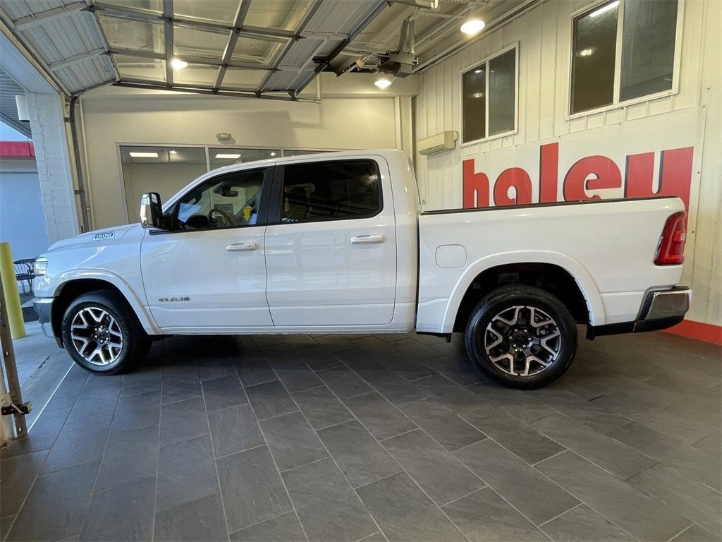 New 2025 Ram 1500 Laramie Truck Crew Cab