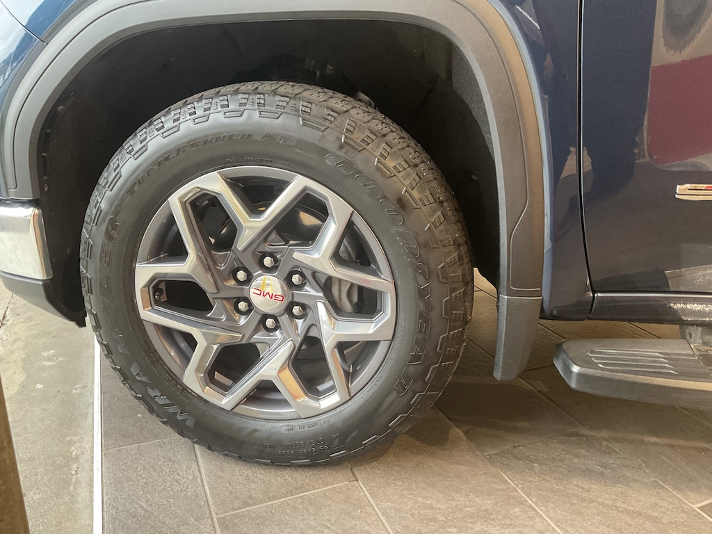 Used 2022 GMC Sierra 1500 SLT Truck Crew Cab