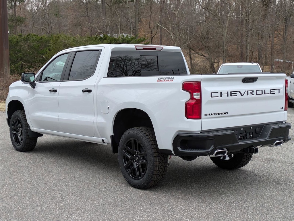 New 2025 Chevrolet Silverado 1500 LT Trail Boss Truck Crew Cab