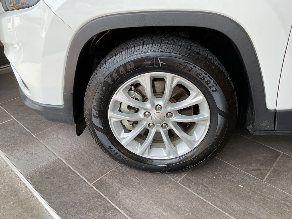 Used 2022 Jeep Cherokee Latitude Lux SUV