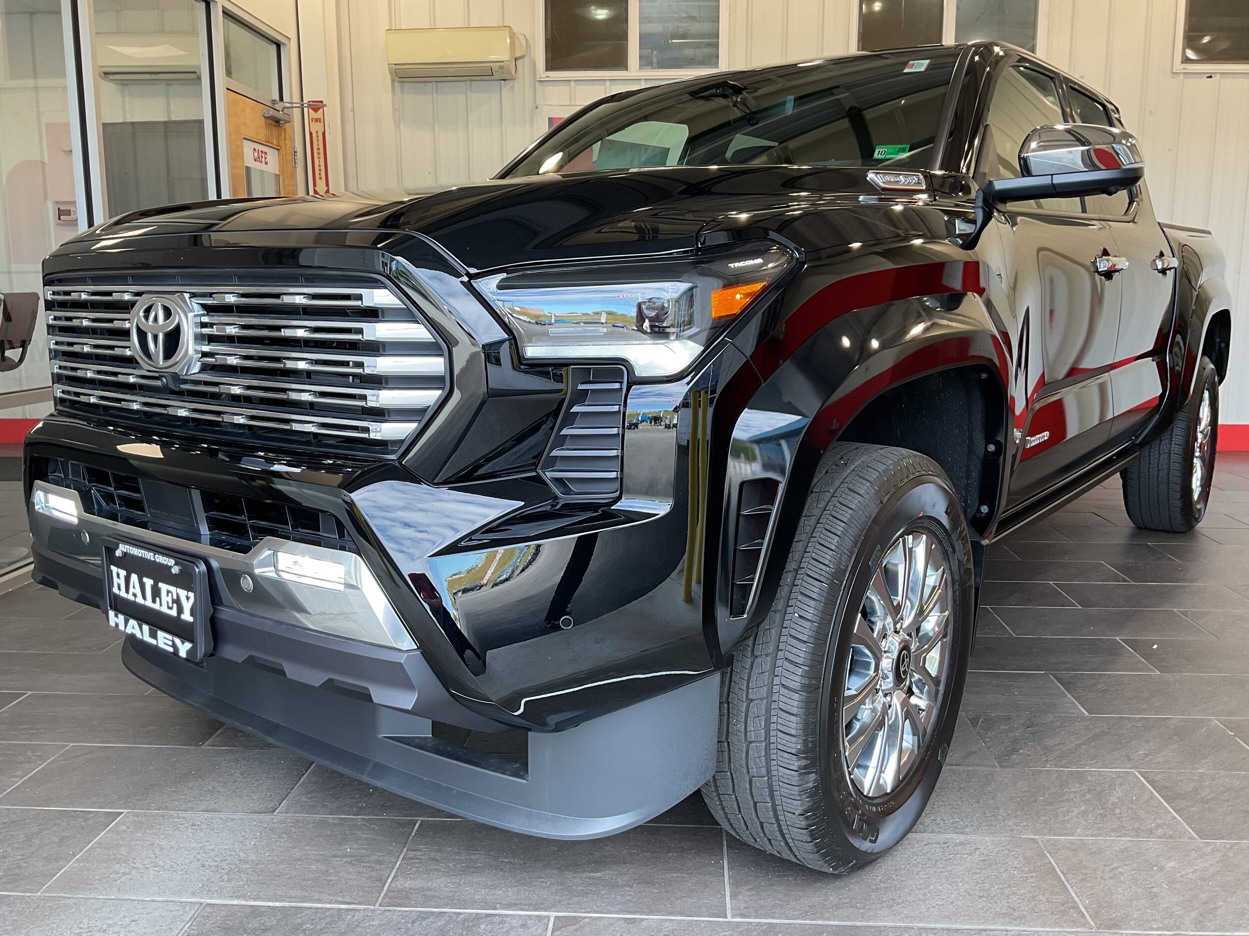 2025 Toyota Tacoma Limited photo 2